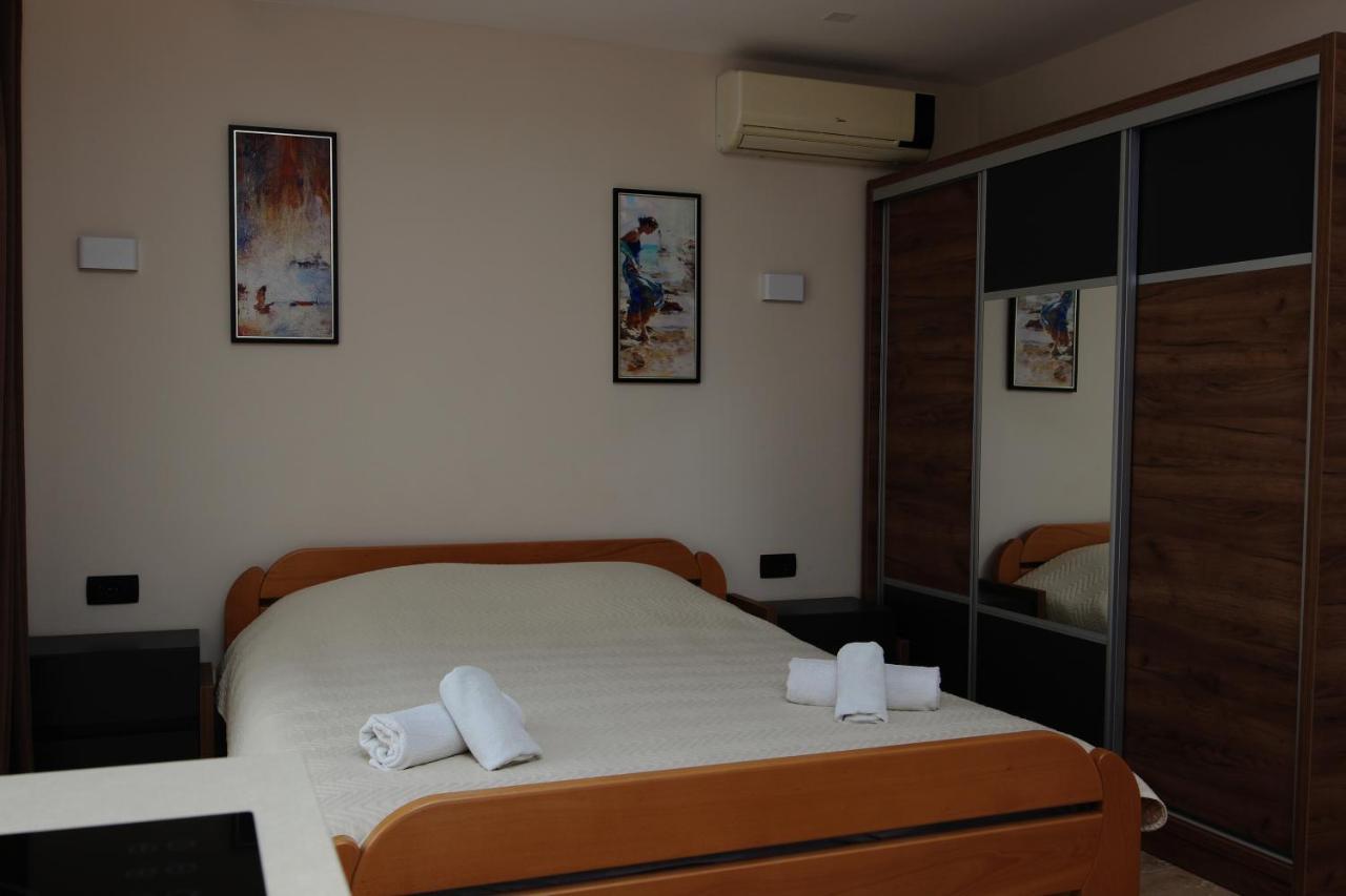Apartments Vila Monegro Бар Екстериор снимка